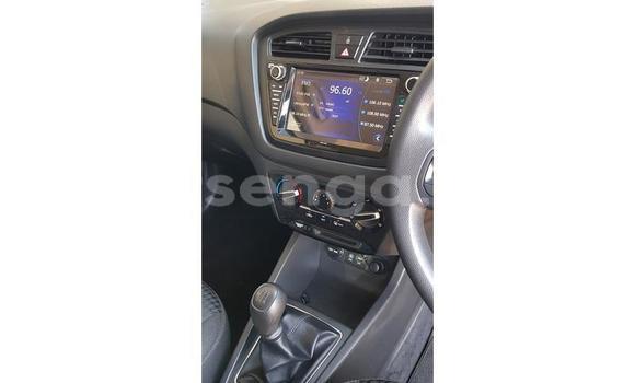 Acheter Occasion Voiture Hyundai i20 Blanc à Big Bend, Lubombo Acheter Occasion Voiture Hyundai i20 Blanc à Big Bend, Lubombo