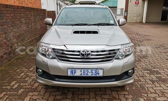 Acheter Occasion Voiture Toyota Fortuner Gris à Mbabane, Manzini Acheter Occasion Voiture Toyota Fortuner Gris à Mbabane, Manzini