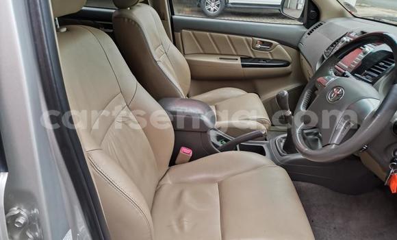 Acheter Occasion Voiture Toyota Fortuner Gris à Mbabane, Manzini Acheter Occasion Voiture Toyota Fortuner Gris à Mbabane, Manzini