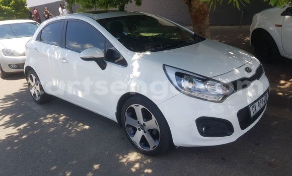 Acheter Occasion Voiture Kia Rio Blanc à Ezulwini, Hhohho Acheter Occasion Voiture Kia Rio Blanc à Ezulwini, Hhohho