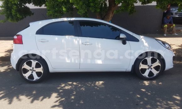 Acheter Occasion Voiture Kia Rio Blanc à Ezulwini, Hhohho Acheter Occasion Voiture Kia Rio Blanc à Ezulwini, Hhohho