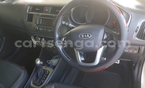 Acheter Occasion Voiture Kia Rio Blanc à Ezulwini, Hhohho Acheter Occasion Voiture Kia Rio Blanc à Ezulwini, Hhohho