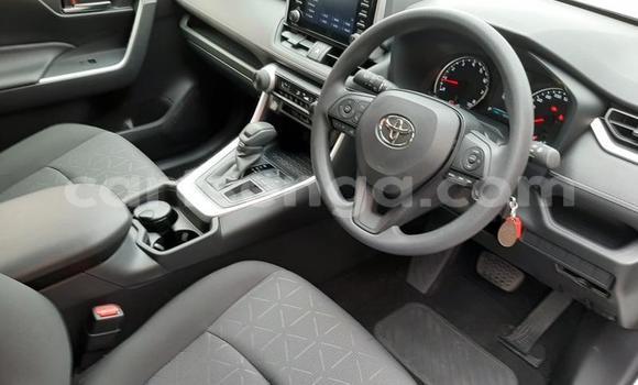 Nunua Ilio tumika Toyota RAV4 White Gari ndani ya Mbabane nchini Manzini Nunua Ilio tumika Toyota RAV4 White Gari ndani ya Mbabane nchini Manzini