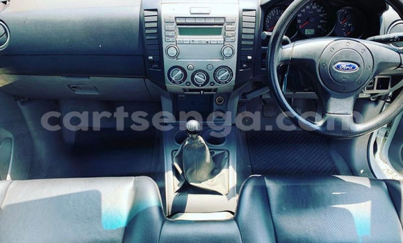 Acheter Occasion Voiture Ford Ranger Blanc à Ezulwini, Hhohho Acheter Occasion Voiture Ford Ranger Blanc à Ezulwini, Hhohho