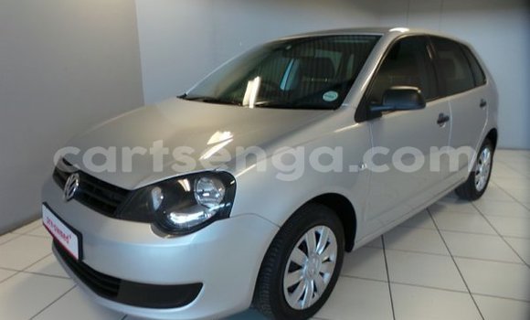 Nunua Ilio tumika Volkswagen Polo Silver Gari ndani ya Ezulwini nchini Hhohho Nunua Ilio tumika Volkswagen Polo Silver Gari ndani ya Ezulwini nchini Hhohho