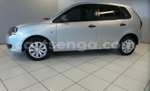 Nunua Ilio tumika Volkswagen Polo Silver Gari ndani ya Ezulwini nchini Hhohho Nunua Ilio tumika Volkswagen Polo Silver Gari ndani ya Ezulwini nchini Hhohho