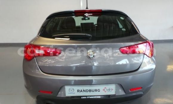 Nunua Ilio tumika Alfa Romeo 155 Silver Gari ndani ya Bulembu nchini Hhohho Nunua Ilio tumika Alfa Romeo 155 Silver Gari ndani ya Bulembu nchini Hhohho