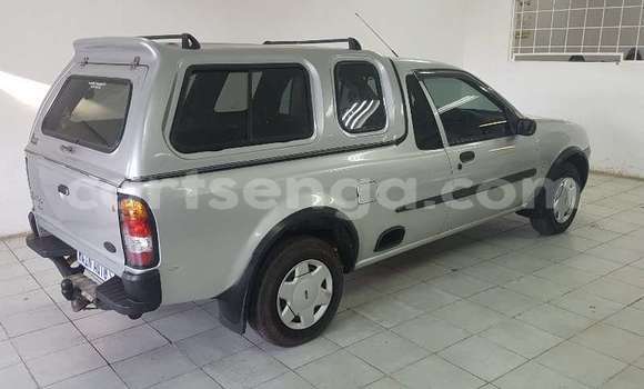 Nunua Ilio tumika Ford B-MAX Silver Gari ndani ya Ezulwini nchini Hhohho Nunua Ilio tumika Ford B-MAX Silver Gari ndani ya Ezulwini nchini Hhohho