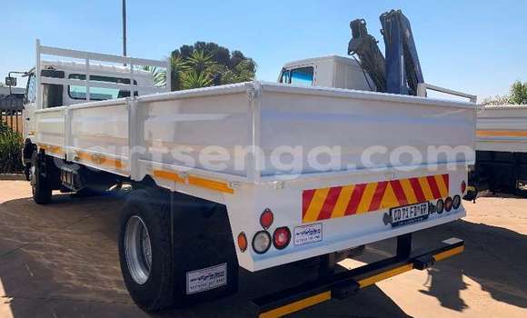 Acheter Occasion Utilitaire Hino 300 Series Blanc à Big Bend, Lubombo District Acheter Occasion Utilitaire Hino 300 Series Blanc à Big Bend, Lubombo District