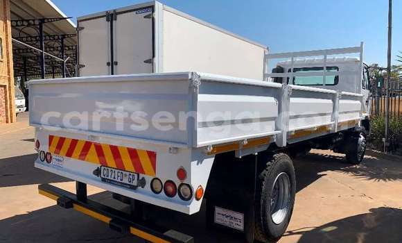 Acheter Occasion Utilitaire Hino 300 Series Blanc à Big Bend, Lubombo District Acheter Occasion Utilitaire Hino 300 Series Blanc à Big Bend, Lubombo District