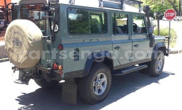 Acheter Occasion Voiture Land Rover Defender Vert à Ezulwini, Hhohho Acheter Occasion Voiture Land Rover Defender Vert à Ezulwini, Hhohho