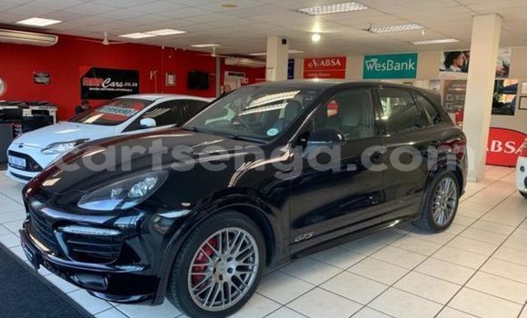 Buy Used Porsche Cayenne Black Car in Big Bend in Lubombo District