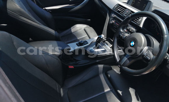 Nunua Ilio tumika BMW 3–Series Silver Gari ndani ya Ezulwini nchini Hhohho Nunua Ilio tumika BMW 3–Series Silver Gari ndani ya Ezulwini nchini Hhohho