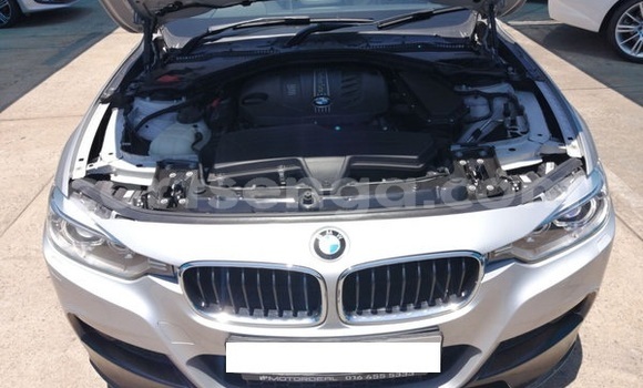 Nunua Ilio tumika BMW 3–Series Silver Gari ndani ya Ezulwini nchini Hhohho Nunua Ilio tumika BMW 3–Series Silver Gari ndani ya Ezulwini nchini Hhohho