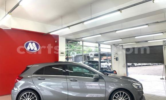 Acheter Occasion Voiture Mercedes‒Benz A-klasse AMG Gris à Big Bend, Lubombo District Acheter Occasion Voiture Mercedes‒Benz A-klasse AMG Gris à Big Bend, Lubombo District