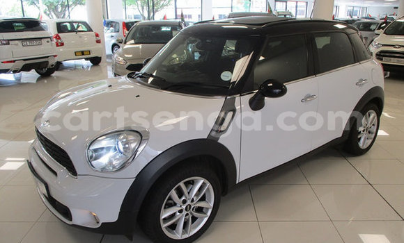 Buy Used MINI Countryman White Car in Ezulwini in Hhohho Buy Used MINI Countryman White Car in Ezulwini in Hhohho