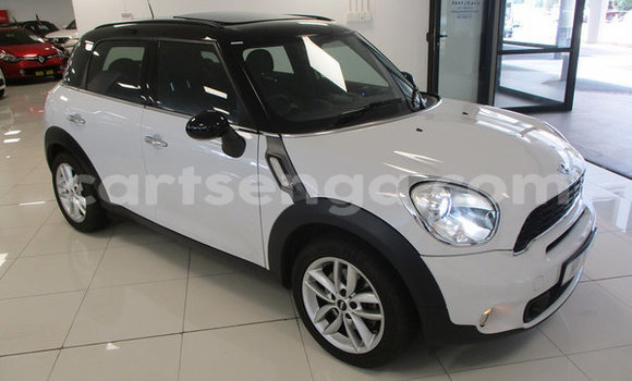 Buy Used MINI Countryman White Car in Ezulwini in Hhohho Buy Used MINI Countryman White Car in Ezulwini in Hhohho
