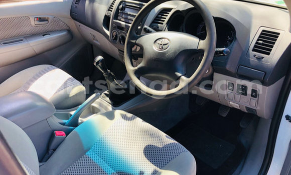Acheter Occasion Voiture Toyota Hilux Blanc à Ezulwini, Hhohho Acheter Occasion Voiture Toyota Hilux Blanc à Ezulwini, Hhohho