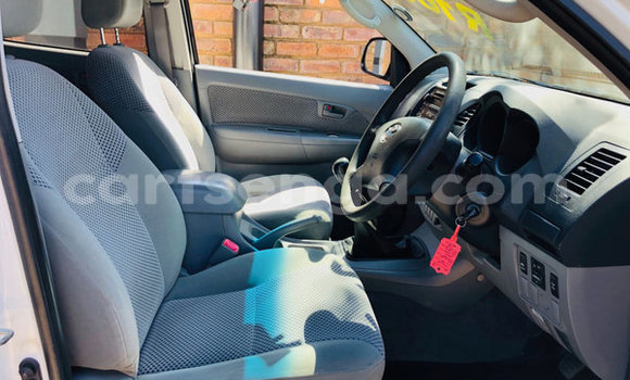 Acheter Occasion Voiture Toyota Hilux Blanc à Ezulwini, Hhohho Acheter Occasion Voiture Toyota Hilux Blanc à Ezulwini, Hhohho