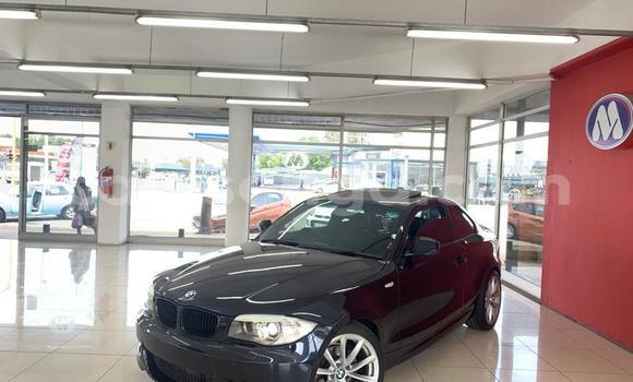 Acheter Import Voiture BMW 1–Series Noir à Big Bend, Lubombo District Acheter Import Voiture BMW 1–Series Noir à Big Bend, Lubombo District