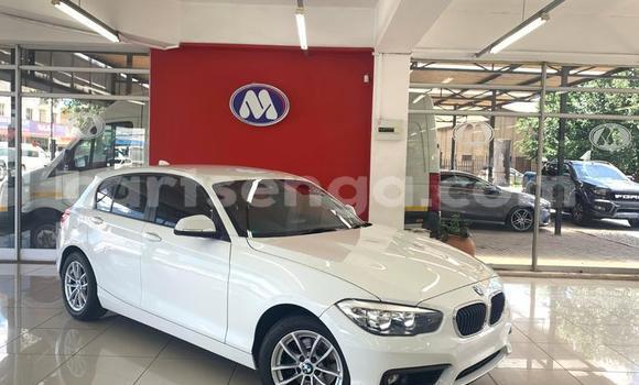 Acheter Occasion Voiture BMW 1–Series Blanc à Big Bend, Lubombo District Acheter Occasion Voiture BMW 1–Series Blanc à Big Bend, Lubombo District