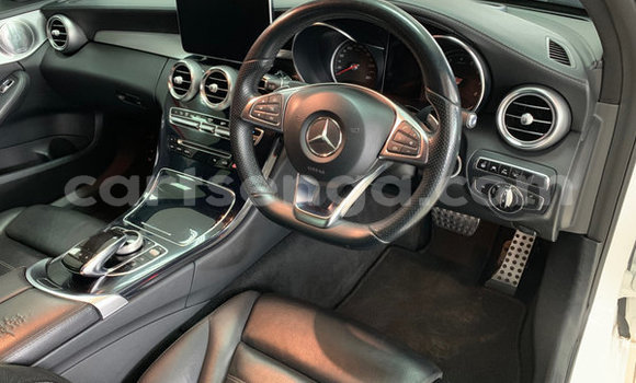 Buy Used Mercedes‒Benz C–Class White Car in Ezulwini in Hhohho Buy Used Mercedes‒Benz C–Class White Car in Ezulwini in Hhohho