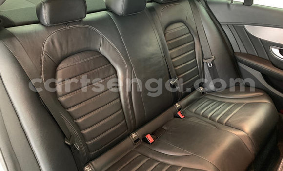 Buy Used Mercedes‒Benz C–Class White Car in Ezulwini in Hhohho Buy Used Mercedes‒Benz C–Class White Car in Ezulwini in Hhohho