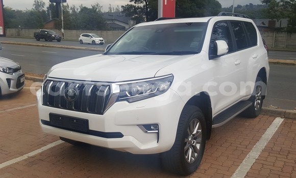 Acheter Occasion Voiture Toyota Prado Blanc à Manzini, Manzini Acheter Occasion Voiture Toyota Prado Blanc à Manzini, Manzini