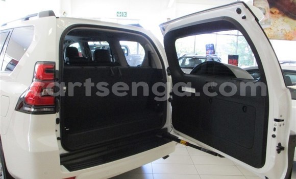 Acheter Occasion Voiture Toyota Prado Blanc à Manzini, Manzini Acheter Occasion Voiture Toyota Prado Blanc à Manzini, Manzini