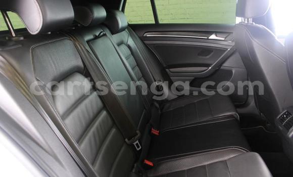 Nunua Ilio tumika Volkswagen Golf R White Gari ndani ya Manzini nchini Manzini Nunua Ilio tumika Volkswagen Golf R White Gari ndani ya Manzini nchini Manzini