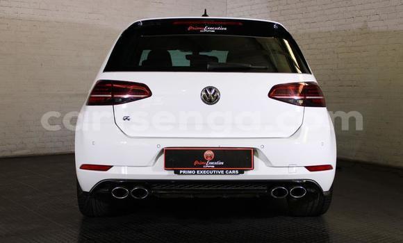 Nunua Ilio tumika Volkswagen Golf R White Gari ndani ya Manzini nchini Manzini Nunua Ilio tumika Volkswagen Golf R White Gari ndani ya Manzini nchini Manzini