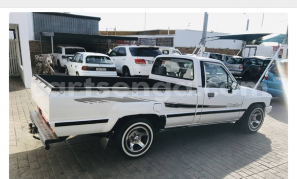 Buy Used Toyota Hilux White Car in Manzini in Manzini Buy Used Toyota Hilux White Car in Manzini in Manzini
