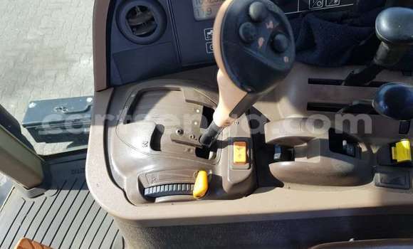 Nunua Ilio tumika Caterpillar 120 Green Lori ndani ya Mbabane nchini Manzini Nunua Ilio tumika Caterpillar 120 Green Lori ndani ya Mbabane nchini Manzini