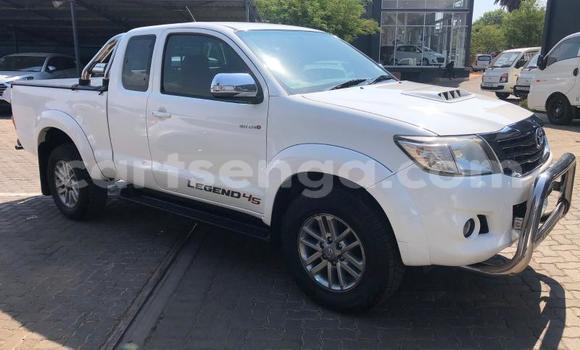 Acheter Occasion Voiture Toyota Hilux Blanc à Big Bend, Lubombo Acheter Occasion Voiture Toyota Hilux Blanc à Big Bend, Lubombo