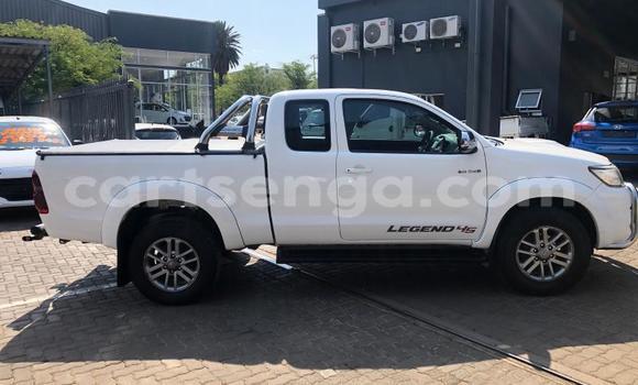 Acheter Occasion Voiture Toyota Hilux Blanc à Big Bend, Lubombo Acheter Occasion Voiture Toyota Hilux Blanc à Big Bend, Lubombo