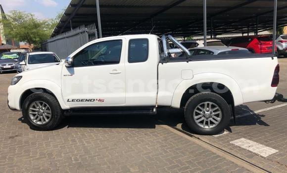 Acheter Occasion Voiture Toyota Hilux Blanc à Big Bend, Lubombo Acheter Occasion Voiture Toyota Hilux Blanc à Big Bend, Lubombo
