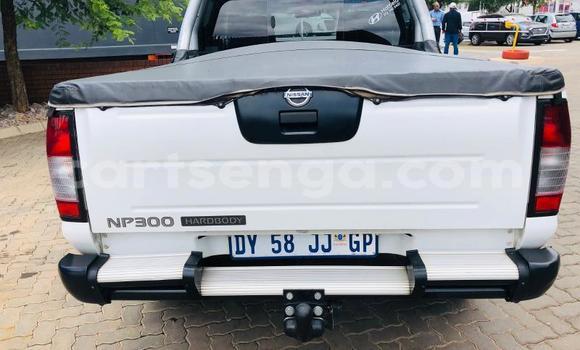 Acheter Occasion Voiture Nissan NP 300 Blanc à Big Bend, Lubombo Acheter Occasion Voiture Nissan NP 300 Blanc à Big Bend, Lubombo