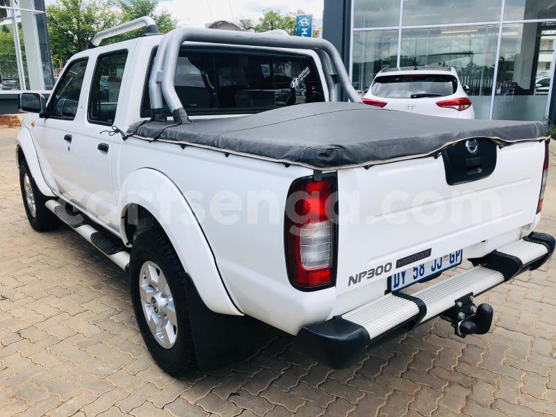 Big with watermark nissan np 300 lubombo big bend 13617