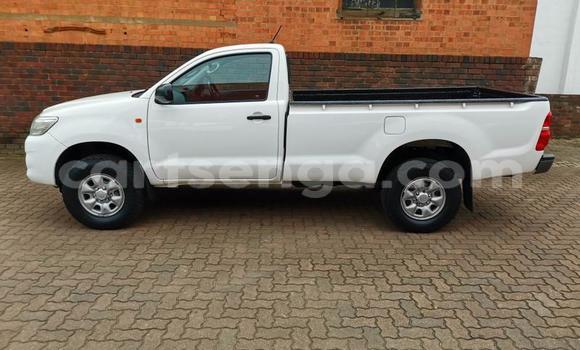 Acheter Occasion Voiture Toyota Hilux Blanc à Big Bend, Lubombo Acheter Occasion Voiture Toyota Hilux Blanc à Big Bend, Lubombo