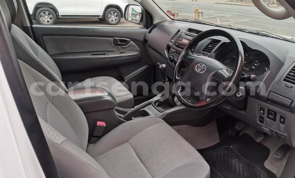 Acheter Occasion Voiture Toyota Hilux Blanc à Big Bend, Lubombo Acheter Occasion Voiture Toyota Hilux Blanc à Big Bend, Lubombo