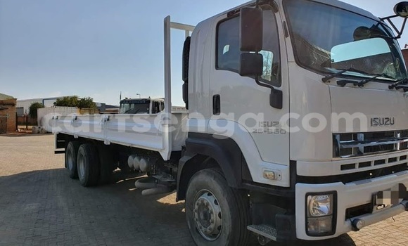 Buy Used Isuzu MU-X White Car in Mbabane in Manzini Buy Used Isuzu MU-X White Car in Mbabane in Manzini