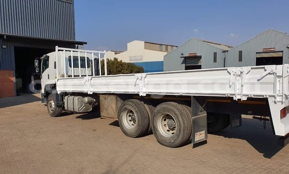 Buy Used Isuzu MU-X White Car in Mbabane in Manzini Buy Used Isuzu MU-X White Car in Mbabane in Manzini