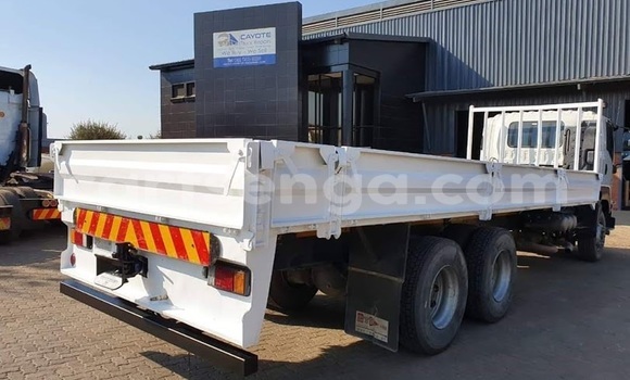 Buy Used Isuzu MU-X White Car in Mbabane in Manzini Buy Used Isuzu MU-X White Car in Mbabane in Manzini