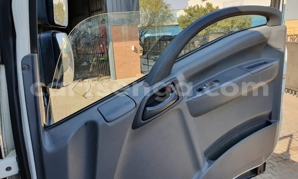 Buy Used Isuzu MU-X White Car in Mbabane in Manzini Buy Used Isuzu MU-X White Car in Mbabane in Manzini