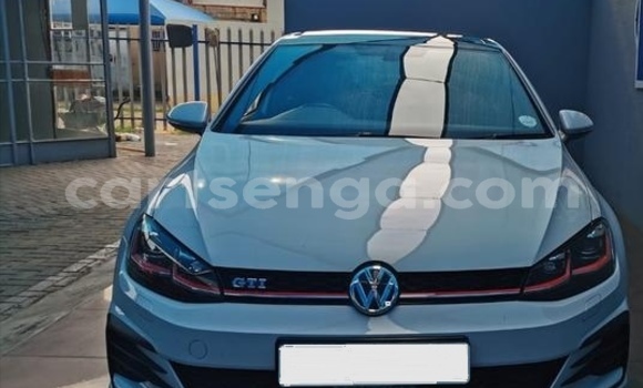 Buy Used Volkswagen Golf GTI White Car in Big Bend in Lubombo District Buy Used Volkswagen Golf GTI White Car in Big Bend in Lubombo District