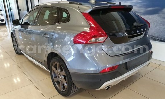 Buy Used Volvo V40 Silver Car in Ezulwini in Hhohho Buy Used Volvo V40 Silver Car in Ezulwini in Hhohho