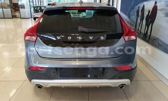 Buy Used Volvo V40 Silver Car in Ezulwini in Hhohho Buy Used Volvo V40 Silver Car in Ezulwini in Hhohho