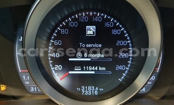 Buy Used Volvo V40 Silver Car in Ezulwini in Hhohho Buy Used Volvo V40 Silver Car in Ezulwini in Hhohho