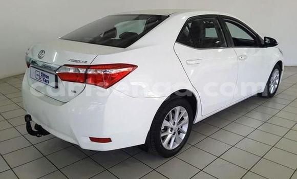 Acheter Occasion Voiture Toyota Corolla Blanc à Big Bend, Lubombo Acheter Occasion Voiture Toyota Corolla Blanc à Big Bend, Lubombo