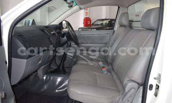 Nunua Ilio tumika Toyota Hilux White Gari ndani ya Big Bend nchini Wilaya ya Lubombo Nunua Ilio tumika Toyota Hilux White Gari ndani ya Big Bend nchini Wilaya ya Lubombo